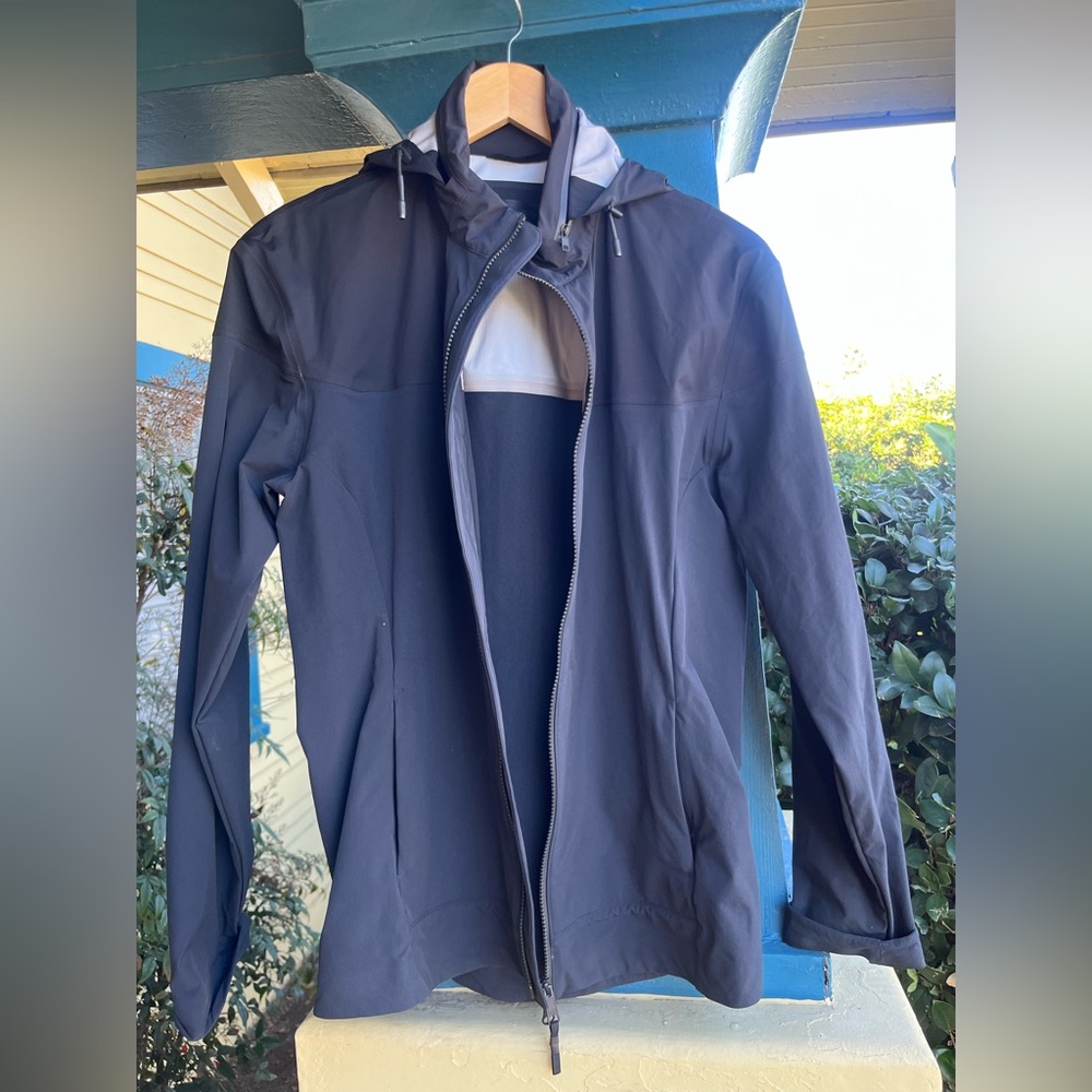 Men’s Alchemy Equipment Rainshell / Rain Jacket - Medium - Black - LIKE NEW